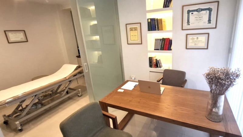 Ιατρείο γραφείο 2